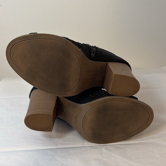 Brash Peep Toe Laser Cut Side Zip Ankle Heeled Boot Bootie Women Size 8.5 Black - Picture 9 of 11